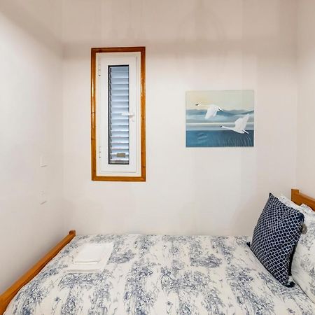 House Eufrosyne Apartman Mutulász Kültér fotó