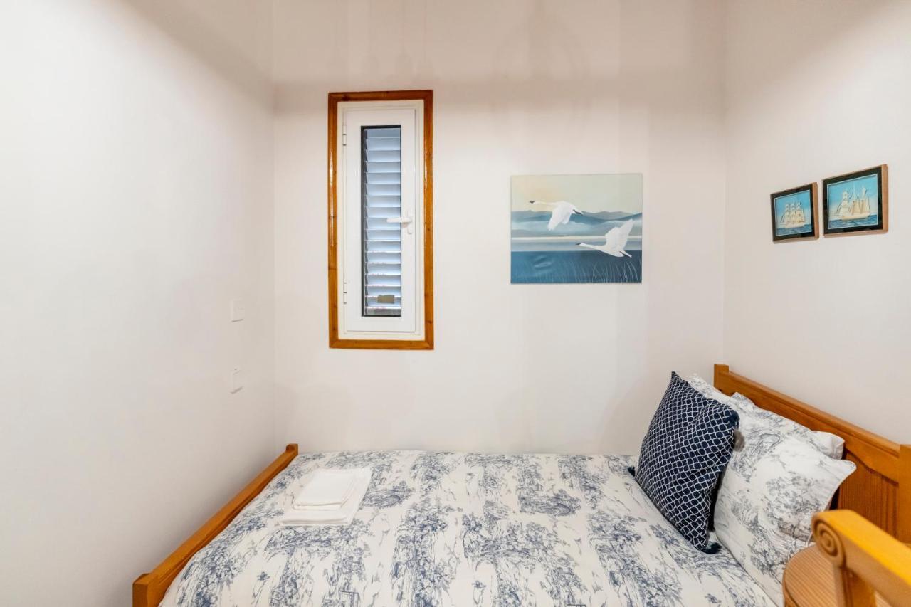 House Eufrosyne Apartman Mutulász Kültér fotó